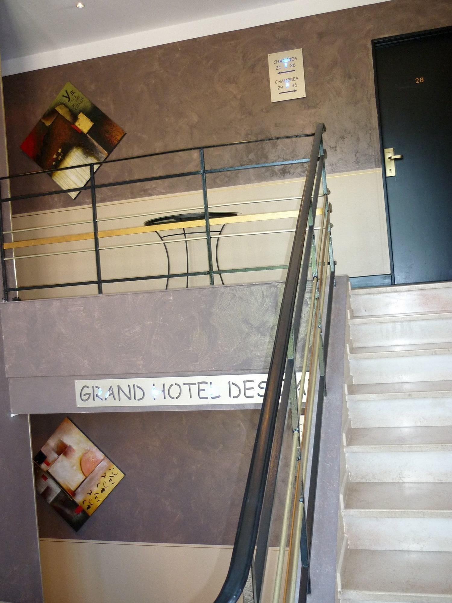 Adonis Sanary Grand Hotel Des Bains Zewnętrze zdjęcie