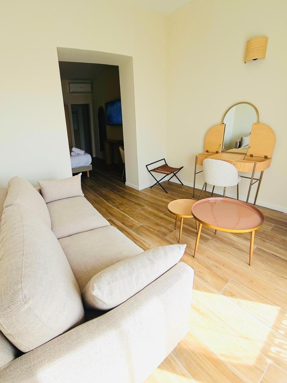 Adonis Sanary Grand Hotel Des Bains Zewnętrze zdjęcie