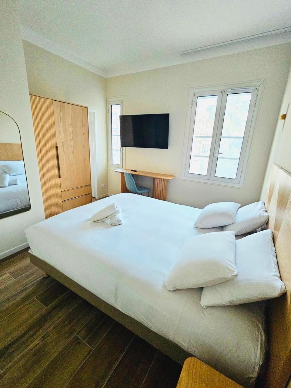 Adonis Sanary Grand Hotel Des Bains Zewnętrze zdjęcie