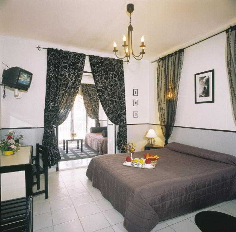 Adonis Sanary Grand Hotel Des Bains Zewnętrze zdjęcie